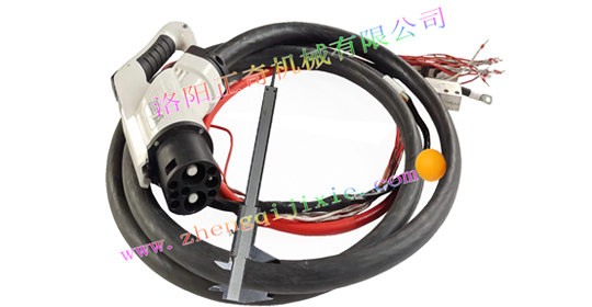 500A-800A液冷國(guó)標(biāo)充電槍+28型液冷線(xiàn)纜